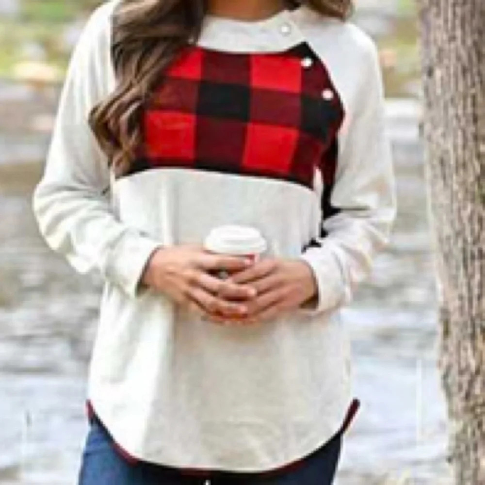 Hailey & Co - Buffalo Paid Long Sleeve NWOT Soft Fleece feel with snaps